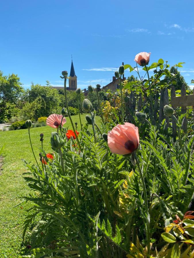 Bed and Breakfast Les Jardins Des Soussilanges Céron Exterior foto