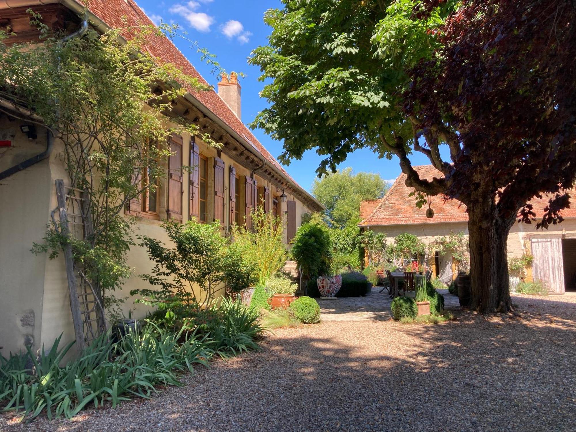 Bed and Breakfast Les Jardins Des Soussilanges Céron Exterior foto