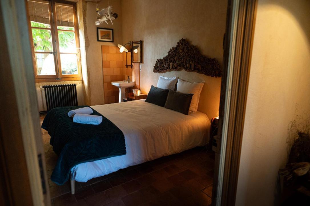 Bed and Breakfast Les Jardins Des Soussilanges Céron Exterior foto